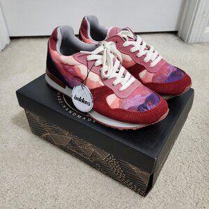 Brand New Inkkas Andes Jogger Size 8